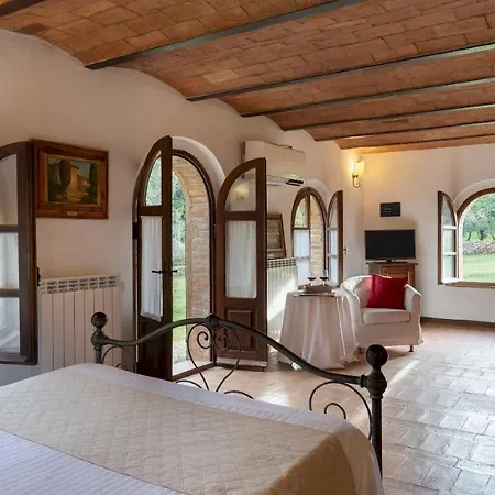 Villa Borgo Gallinaio 32, Emma Siena