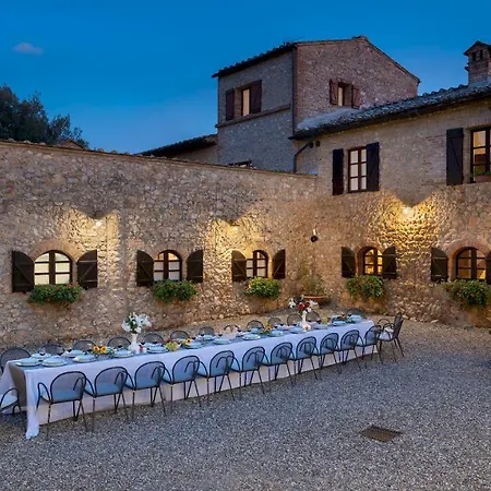 Villa Borgo Gallinaio 32, Emma Siena