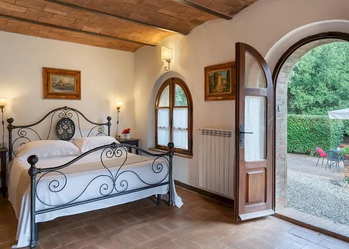 Villa Borgo Gallinaio 32, Emma *