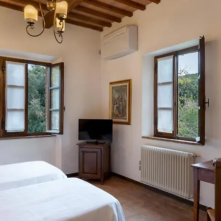 Borgo Gallinaio 32, Emma 시에나