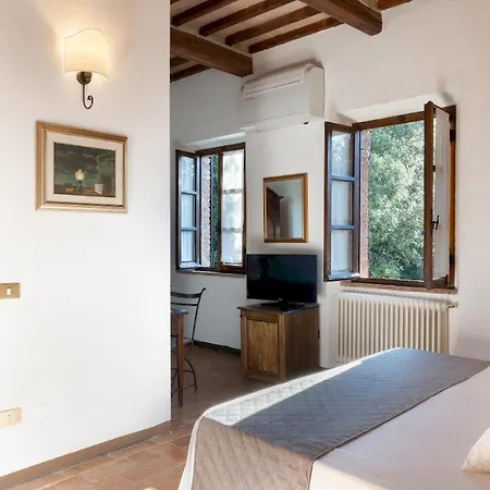 Villa Borgo Gallinaio 32, Emma *