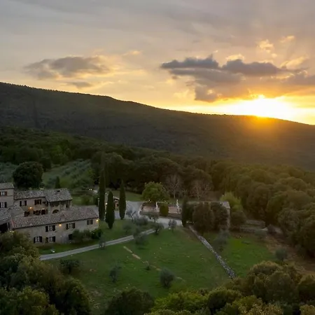 Villa Borgo Gallinaio 32, Emma