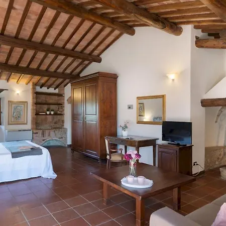 Borgo Gallinaio 32, Emma Вілла