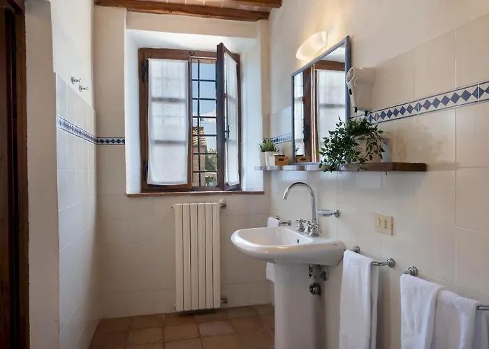 Borgo Gallinaio 32, Emma *